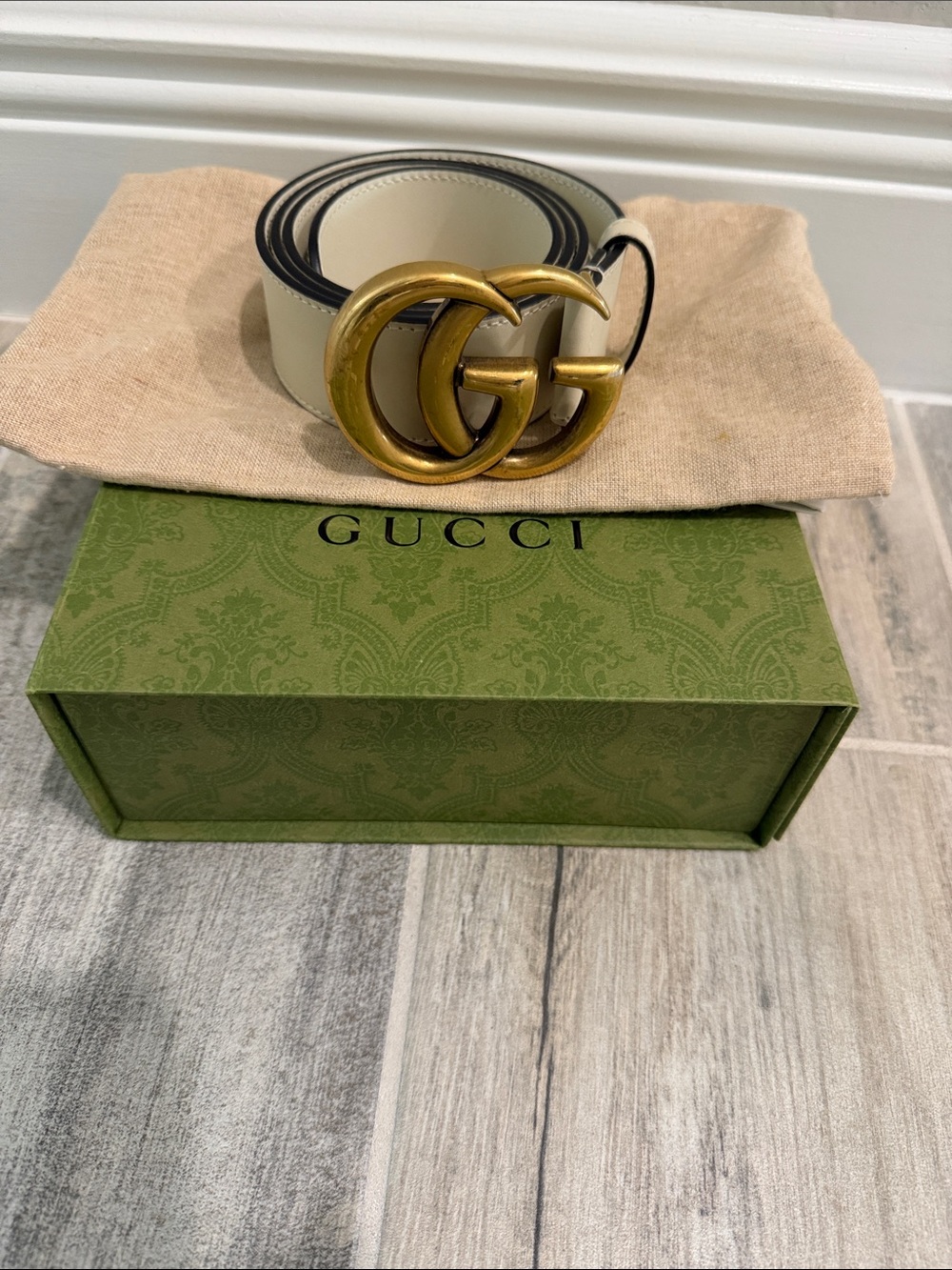 Authentic Gucci Cream Wide Leather Belt with Antiqued Gold Double G Buckle